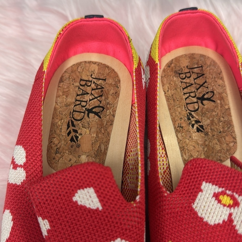 Stylish Floral Red Platform clogs - Picture 3 of 7